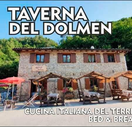 Taverna Del Dolmen Millesimo Bagian luar foto